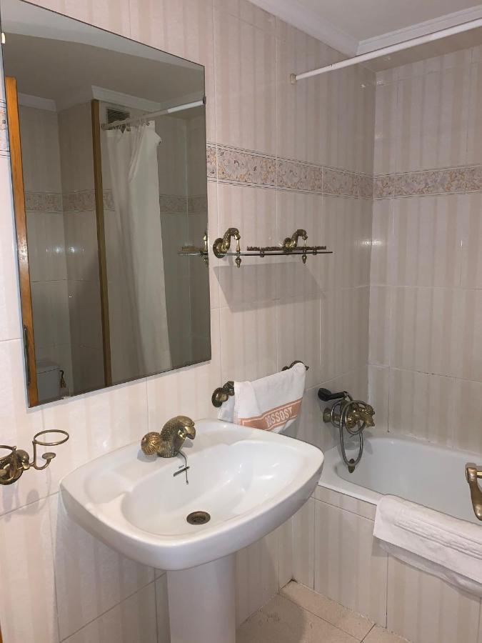 The Bossost Hotel Екстериор снимка